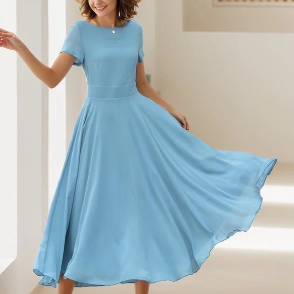 New! Women’s Elegant Light Blue Maxi Dress Size L - Picture 1 of 7